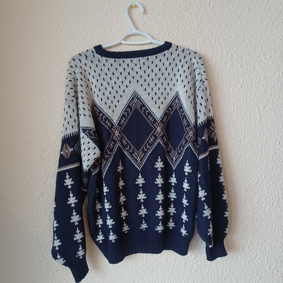 Vintage Capricorn Knit Sweater - Picture 3 of 3